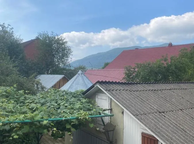 гостинний двір у дядька івана *